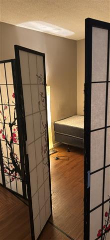 $660 : Single room in Long Beach image 3