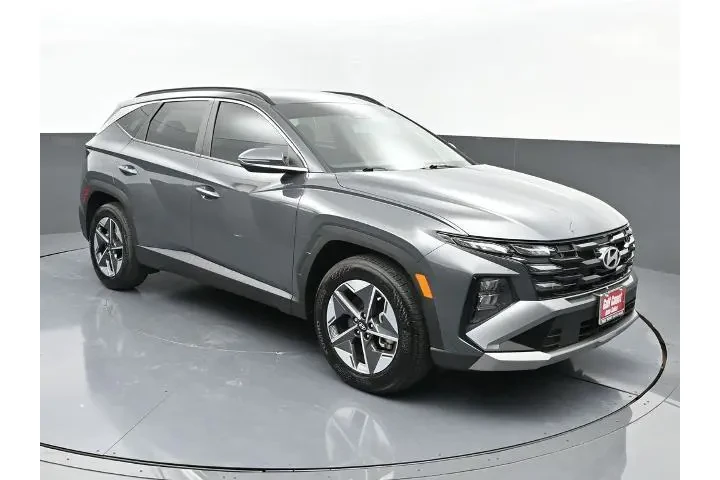 $28345 : Hyundai TUCSON 2025 SEL Conv image 2
