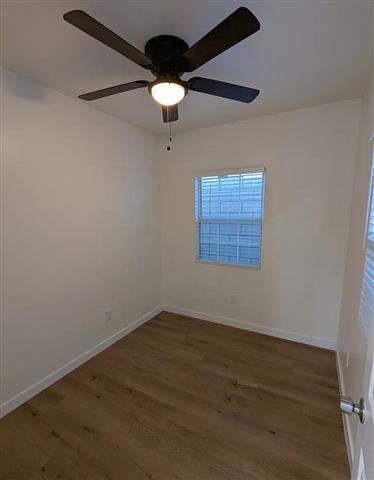 $2300 : Remodeled Single-Family House image 6