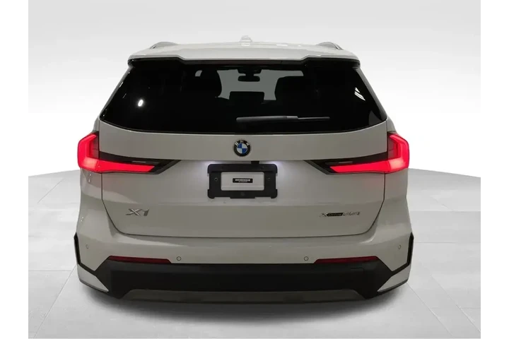 $30800 : BMW X1 2023 AWD xDrive28i 4d image 4