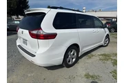 $12999 : Toyota Sienna 2017 LE 7-Pass thumbnail