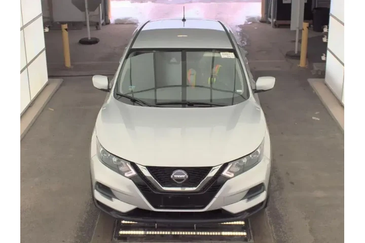 $14399 : Nissan Rogue Sport 2021 S 4d image 3