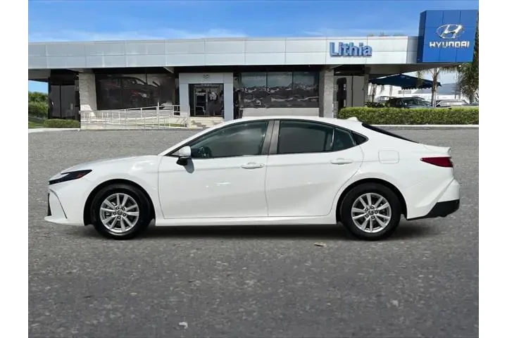 $26399 : Toyota Camry 2025 LE 4dr Sed image 6