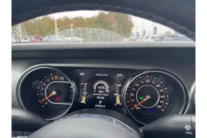 $30927 : Jeep Gladiator 2022 4x4 Over image 10