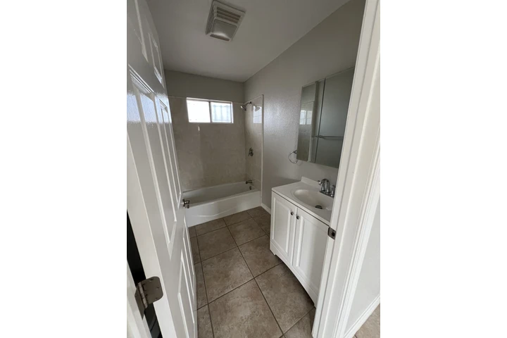 $2000 : Se renta departamento – ¡No du image 7