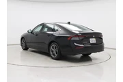 $24998 : Honda Accord 2023 EX 4dr Sed thumbnail
