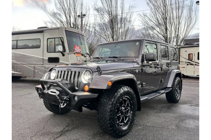 $22900 : 2016 Wrangler Unlimited Sahara image 10
