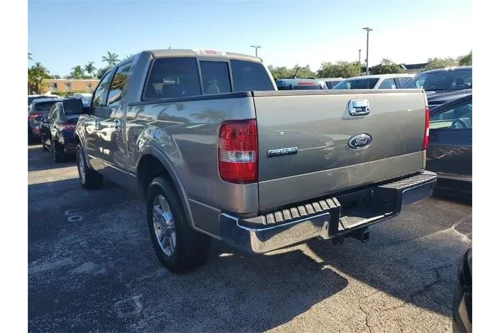 $3590 : Ford F-150 2005 4dr SuperCre image 4