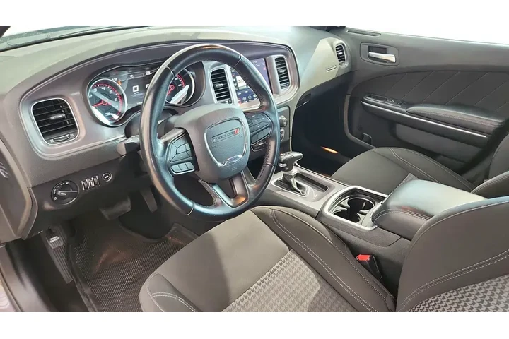 $17292 : Dodge Charger 2023 SXT 4dr S image 9