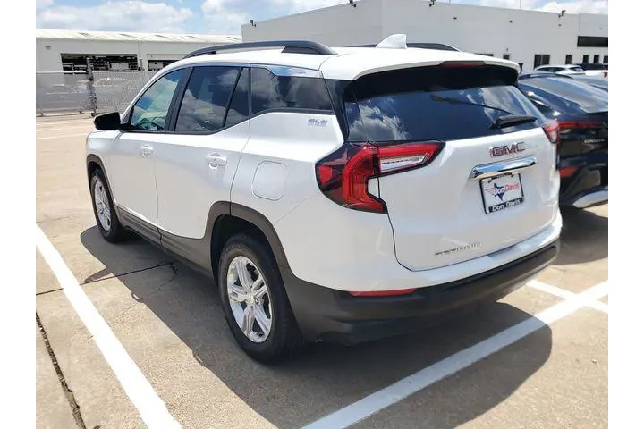 $22988 : GMC Terrain 2024 SLE 4dr SUV image 6