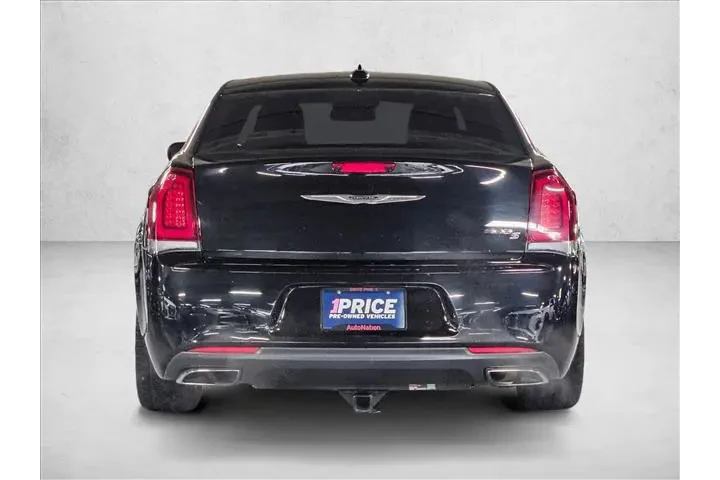 $16495 : Chrysler 300 2016 S 4dr Seda image 7