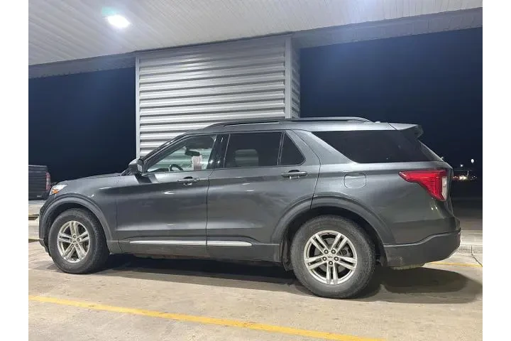 $19607 : Ford Explorer 2020 XLT 4dr S image 2