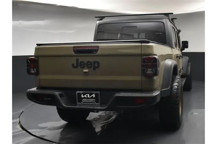 $24977 : Jeep Gladiator 2020 4x4 Spor image 7