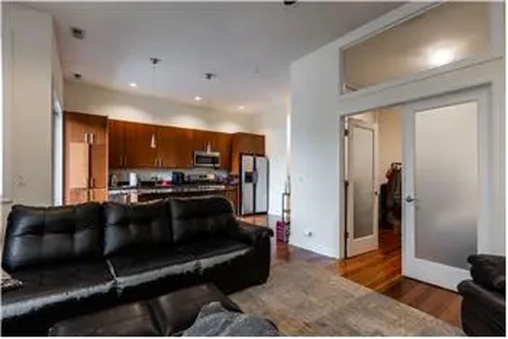 $4395 : Rental property with 3 bedro image 2