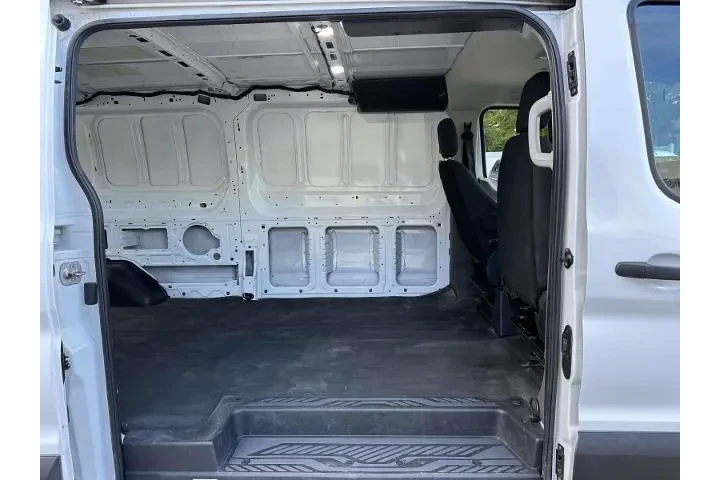 $24529 : Ford Transit 2020 250 3dr SW image 10