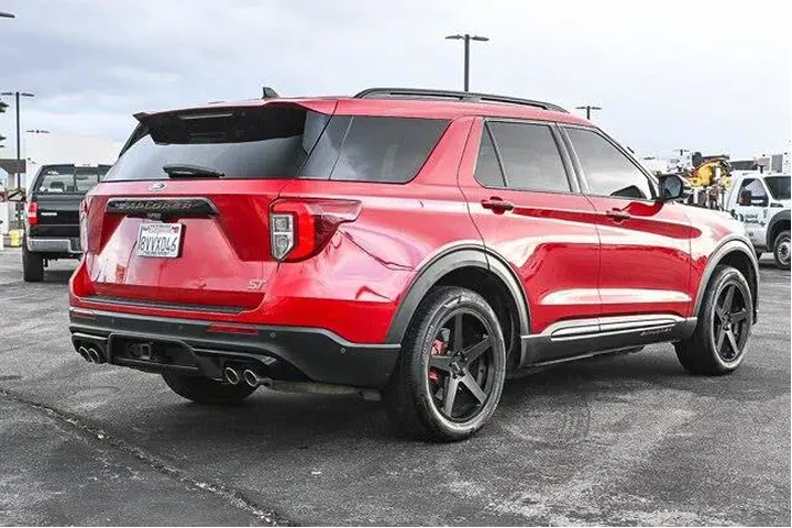 Ford Explorer 2021 AWD ST 4d image 8