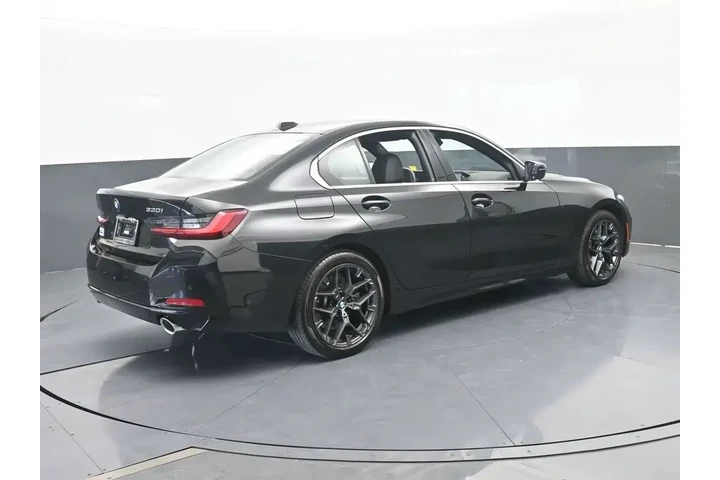 $32229 : BMW 3 Series 2025 330i 4dr S image 6