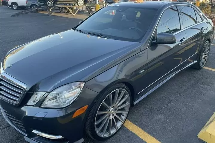 $7000 : 2012 Mercedes Benz E350 BlueTE image 2