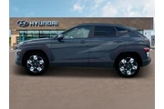 $19895 : Hyundai KONA 2024 SEL 4dr Cr thumbnail