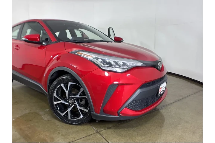 $22696 : Gold Certified2022 C-HR XLE image 7