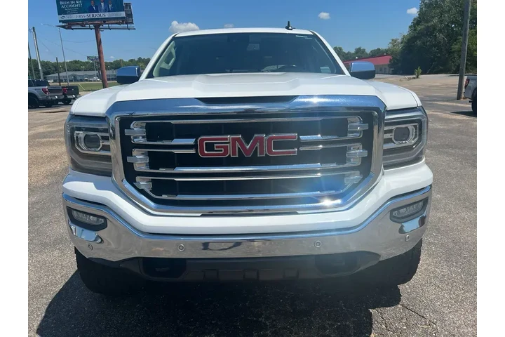 $22985 : GMC Sierra 1500 2018 4x4 SLT image 3