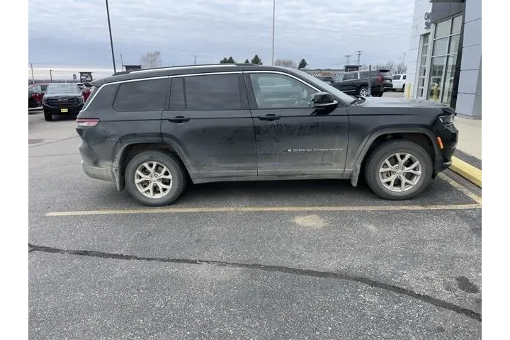 $28995 : Jeep Grand Cherokee L 2022 4 image 4