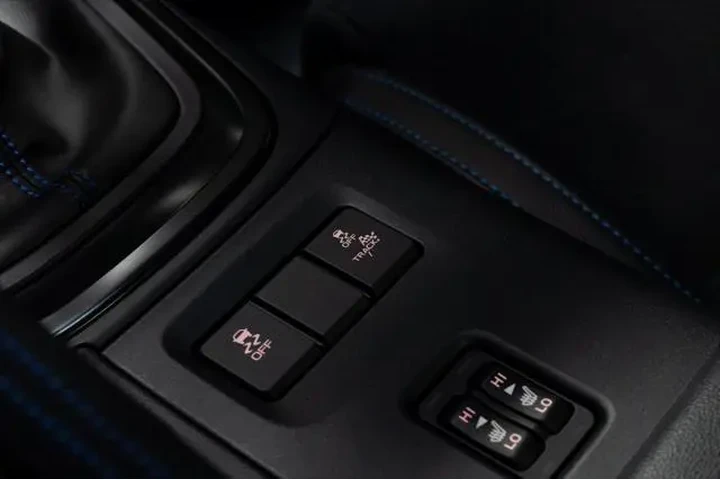 $33430 : Subaru BRZ 2024 tS 2dr Coupe image 7