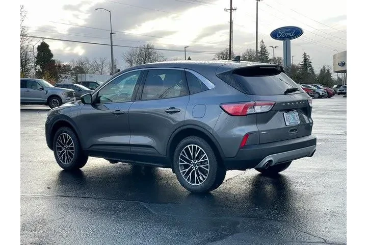 $22995 : Ford Escape Plug-In Hybrid 2 image 6