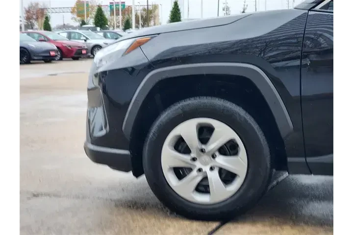 $25536 : Toyota RAV4 2024 AWD LE 4dr image 8