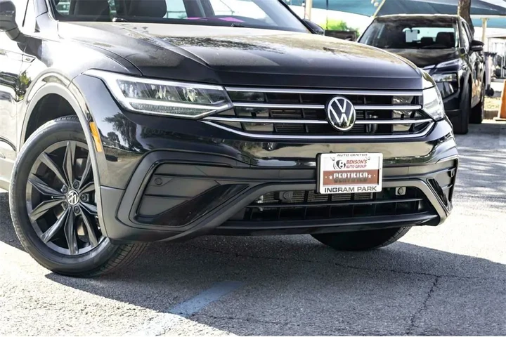 $22496 : Volkswagen Tiguan 2024 SE 4d image 3