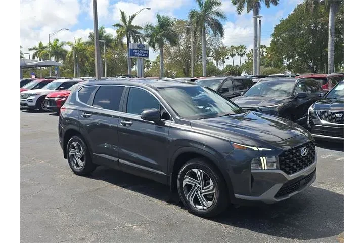 $15590 : Hyundai SANTA FE 2021 SE 4dr image 2