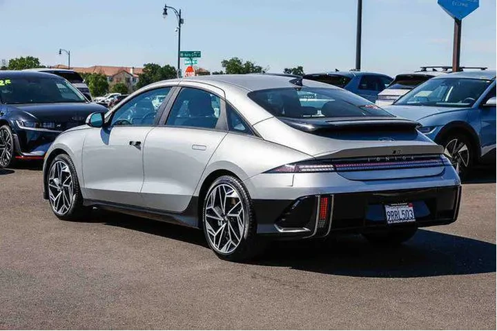 $31111 : Hyundai IONIQ 6 2025 AWD SEL image 2