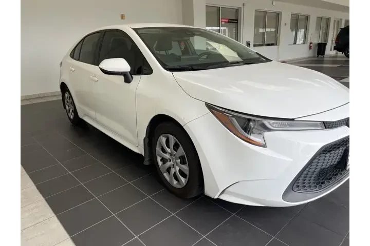 $16494 : Toyota Corolla 2022 LE 4dr S image 2