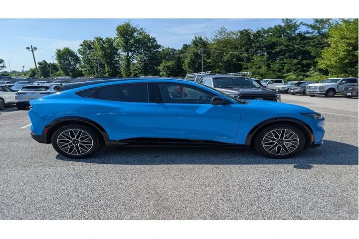 $31250 : Ford Mustang Mach-E 2024 AWD image 8