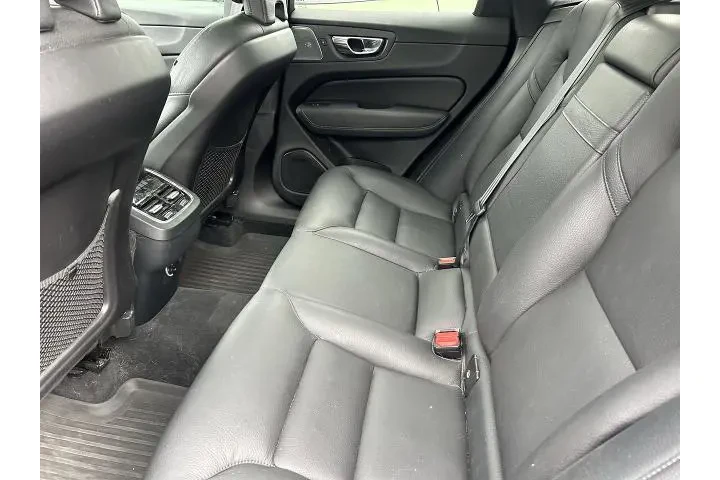 $23887 : Volvo XC60 2020 AWD T6 Inscr image 9