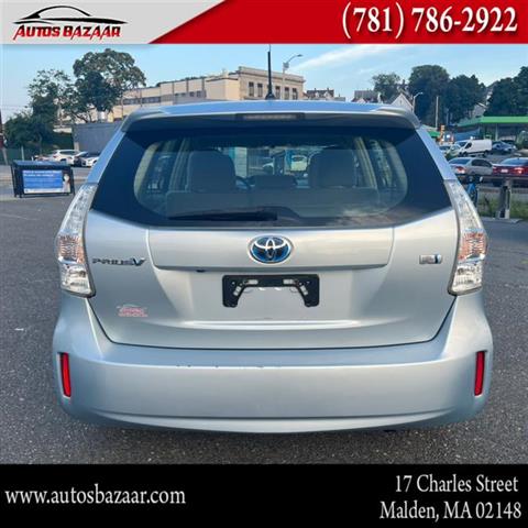 $10300 : Used 2014 Prius v 5dr Wgn Two image 4