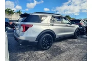 $32590 : Ford Explorer 2023 ST-Line 4 thumbnail
