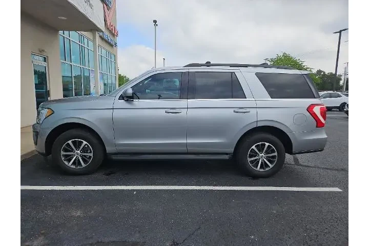 $33239 : Ford Expedition 2021 4x4 XLT image 5