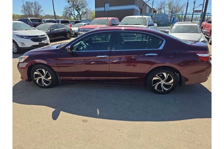 $9900 : 2016 Accord LX image 9