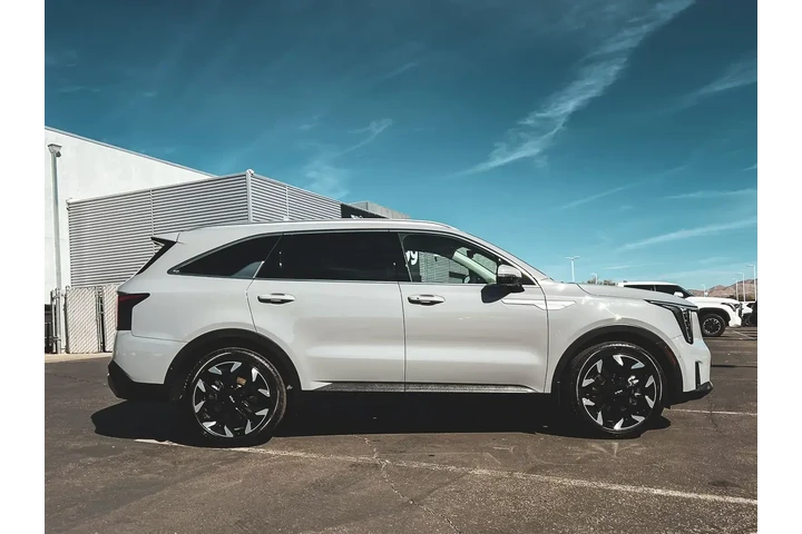 $38997 : Kia Sorento 2026 SX 4dr SUV image 7