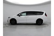 $34998 : Chrysler Pacifica Plug-In Hy thumbnail
