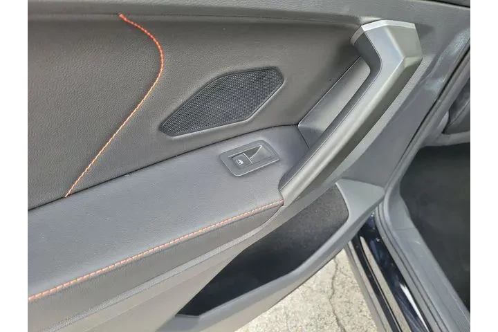 $20990 : Volkswagen Tiguan 2024 Wolfs image 10