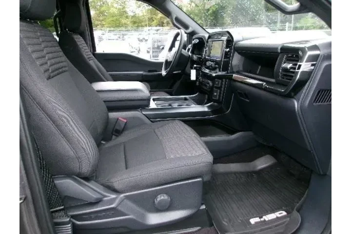 $35996 : Ford F-150 2022 4x4 XL 4dr S image 3