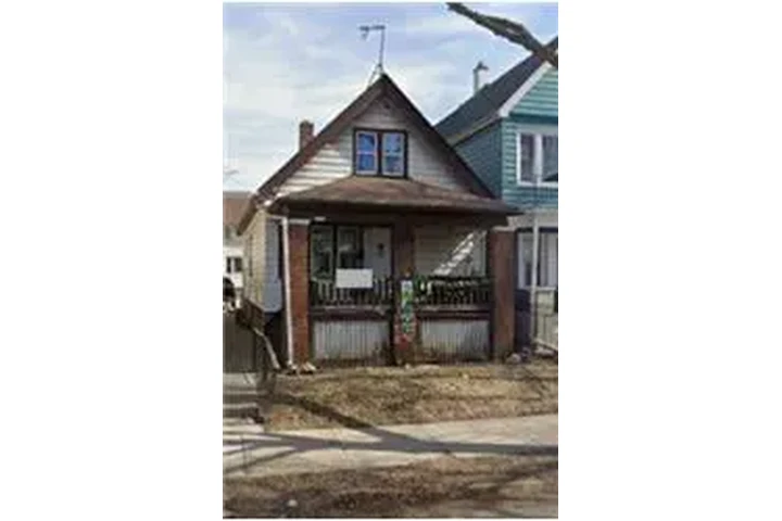 $1700 : Rental property with 3 bedro image 1