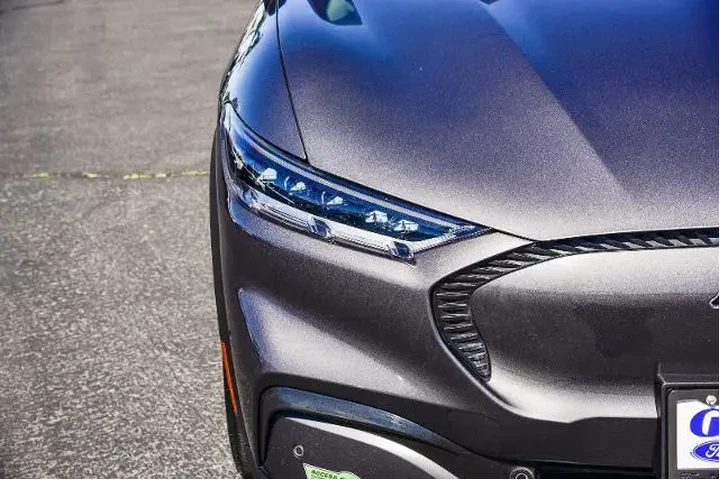 $27995 : Ford Mustang Mach-E 2023 Sel image 7