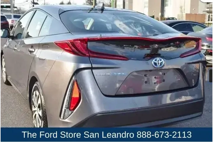 $21950 : Toyota Prius Prime 2021 LE 4 image 5