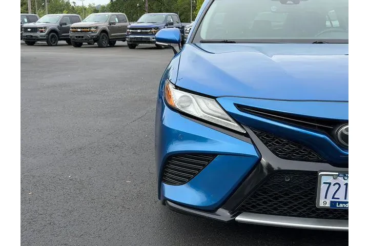 $18700 : Toyota Camry 2018 XSE 4dr Se image 8