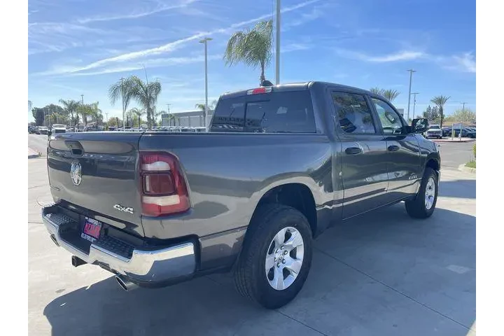 $36998 : Ram 1500 2023 4x4 Big Horn 4 image 8