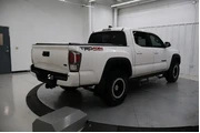 $33995 : Toyota Tacoma 2020 4x4 TRD P thumbnail
