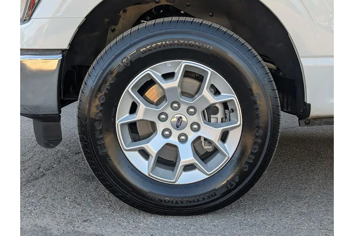 $39088 : Ford F-150 2023 4x4 XLT 4dr image 6